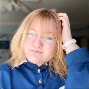 Meet your Posher, Janine